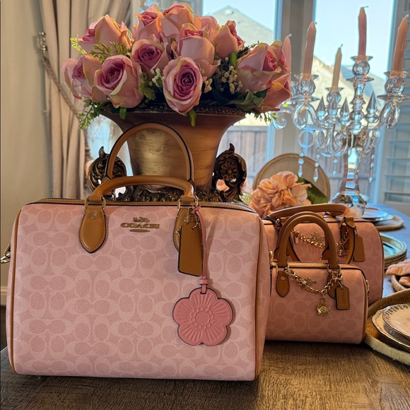 Coach Pink Signature Handbag Large Satchel Rowan Powder pink signature canvas - Picture 4 of 15